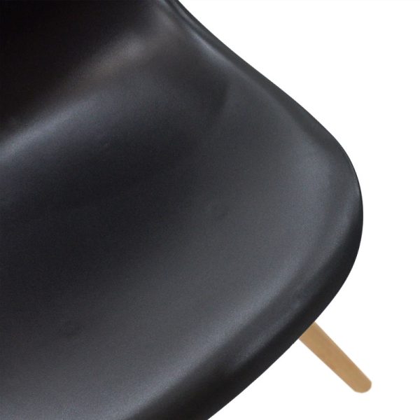 Καρέκλα Julita pakoworld PP μαύρο-φυσικό πόδι 41x46x83εκ
